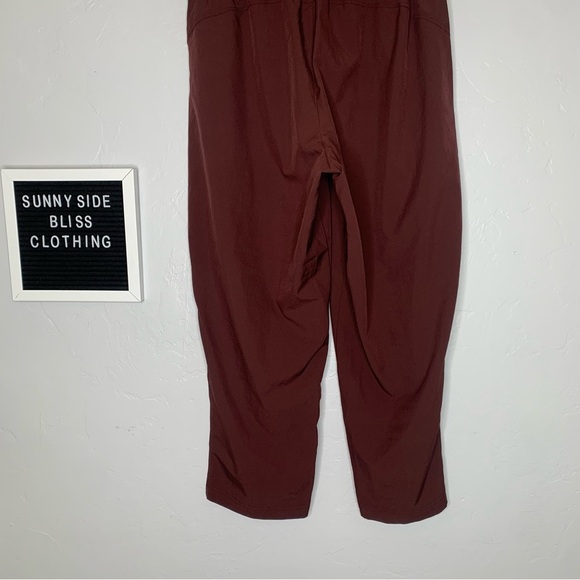 Old Navy Marron Stretch Tech Pants Medium - Picture 10 of 13